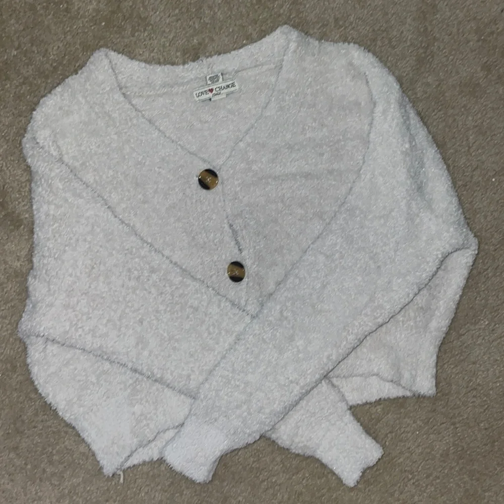Sweater - Picture 1 of 1